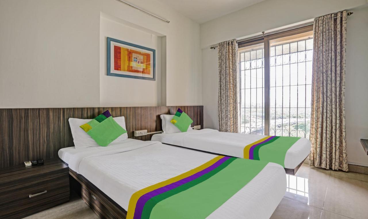 Treebo Welcome Apartments Мумбаи Экстерьер фото